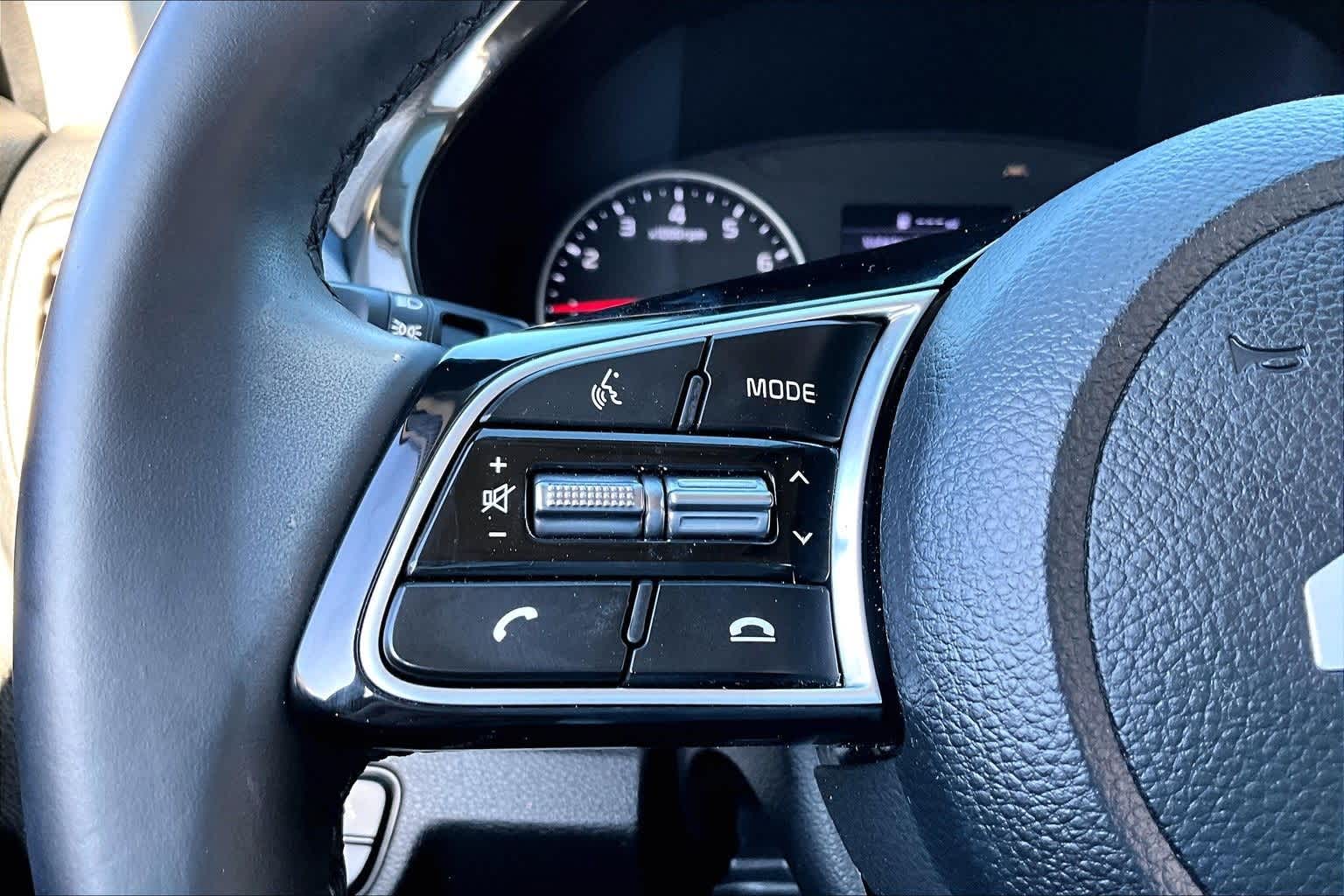 Thumbnail: 2023 Kia Seltos - 19