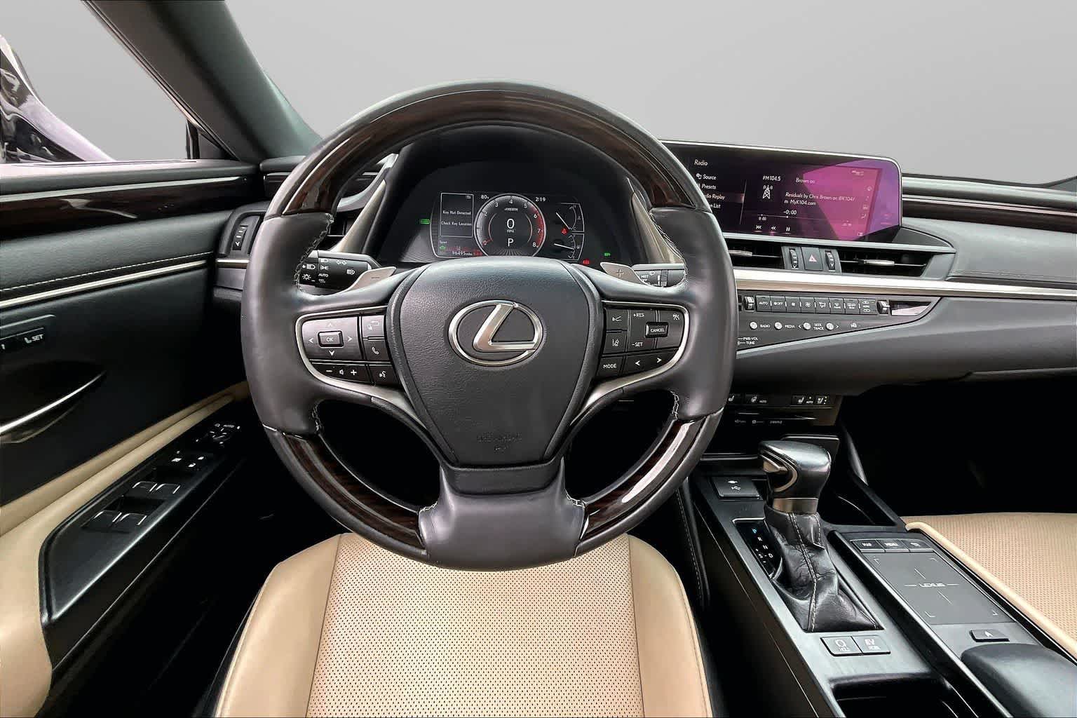 Thumbnail: 2021 Lexus ES - 5