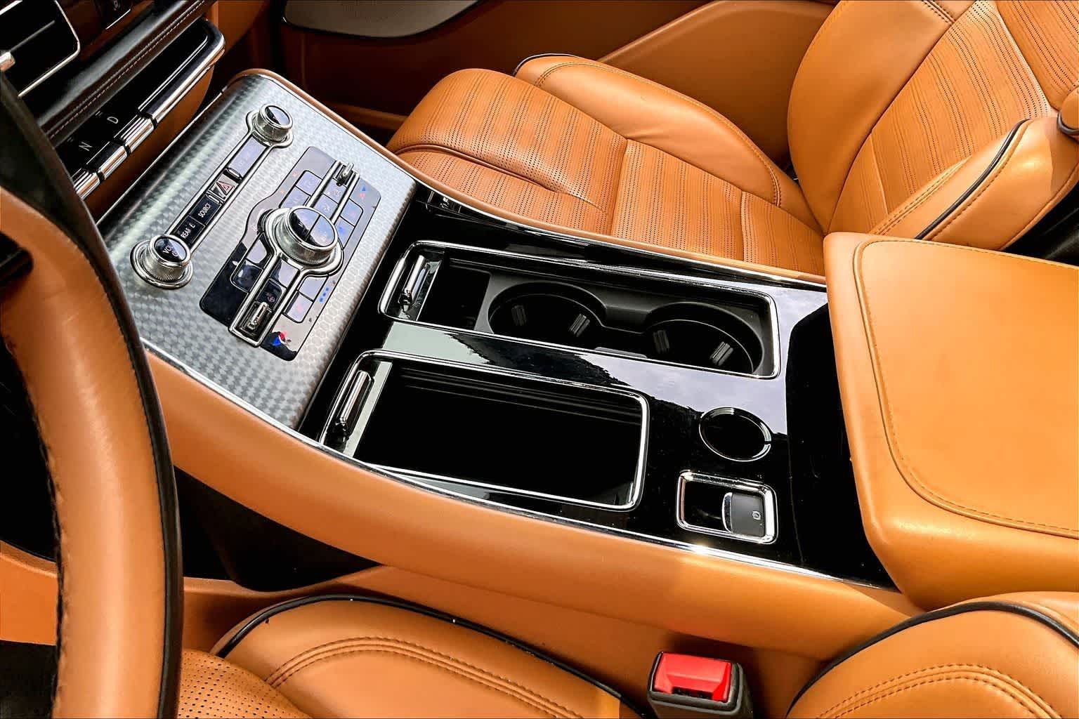 Thumbnail: 2023 Lincoln Aviator - 12