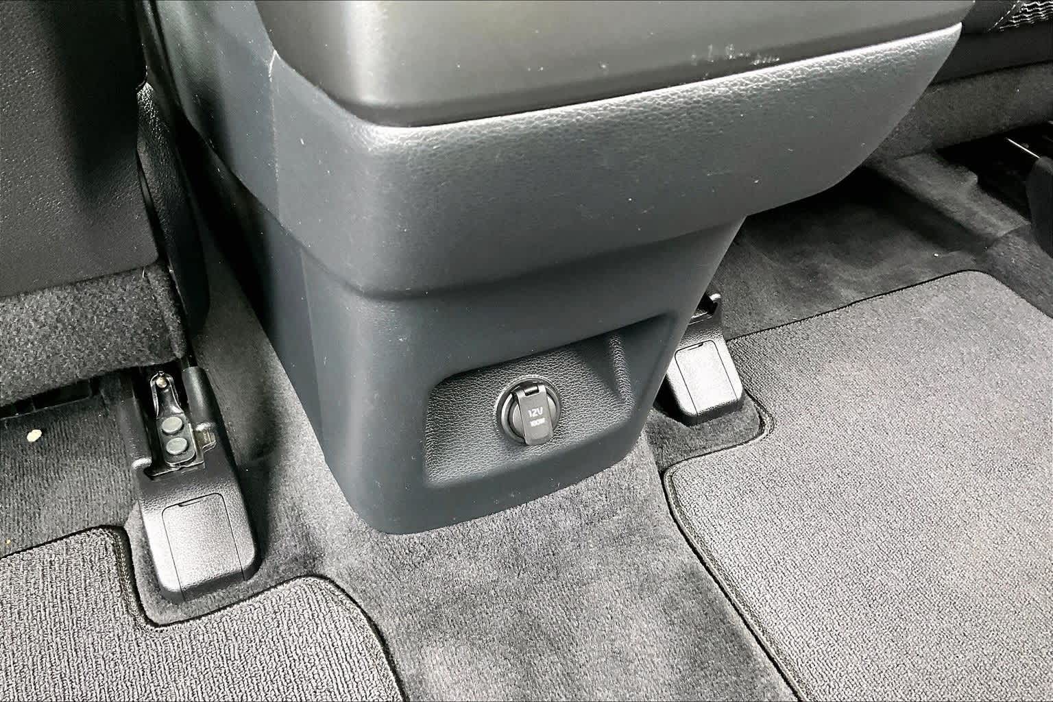 Thumbnail: 2021 Kia Telluride - 24