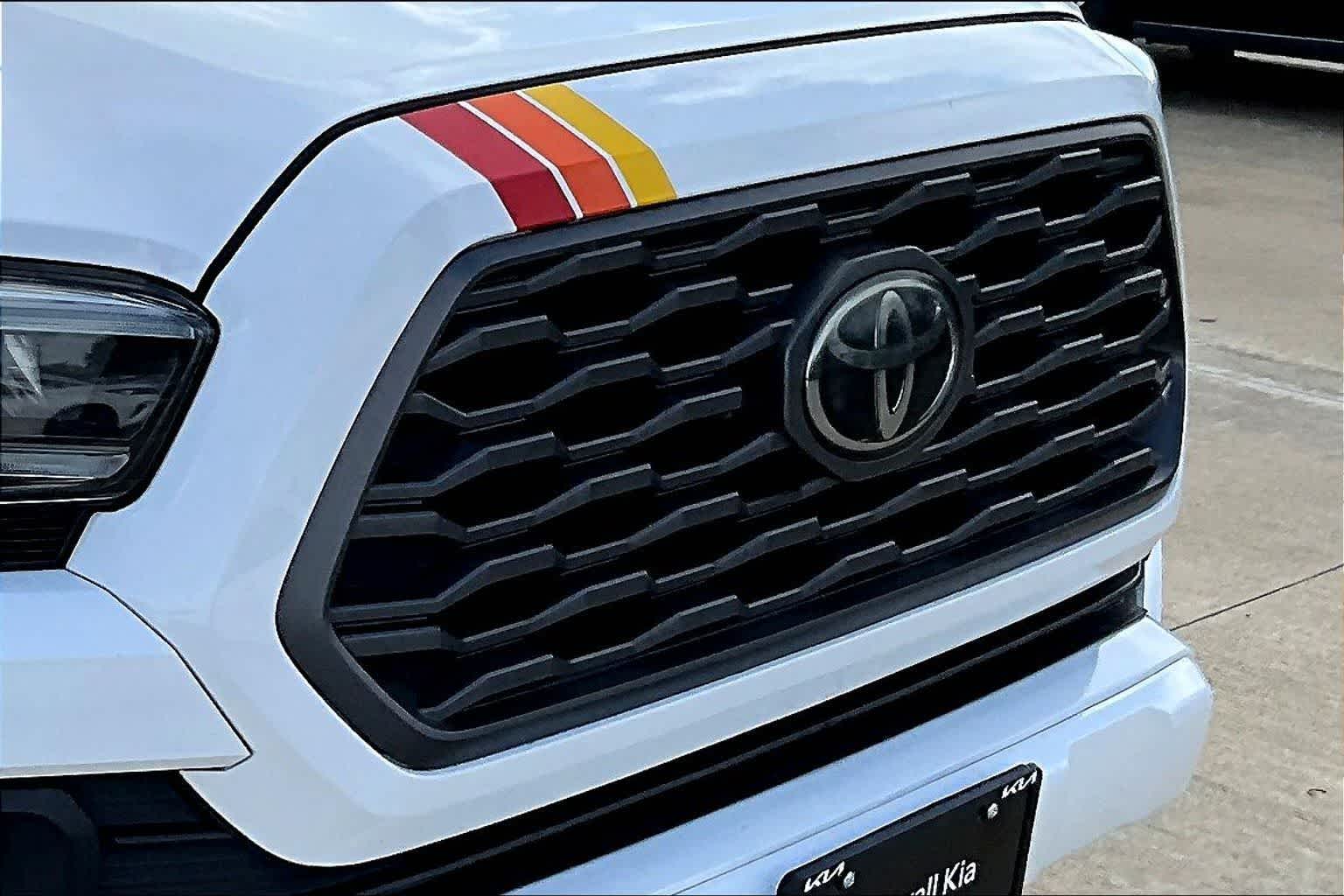 Thumbnail: 2020 Toyota Tacoma - 28