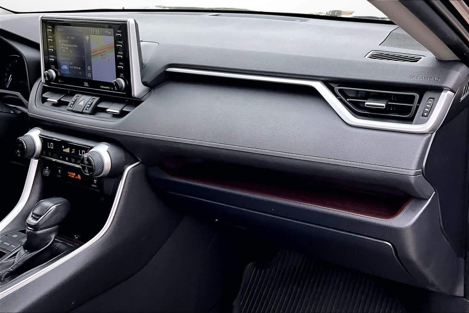 Thumbnail: 2019 Toyota RAV4 - 15