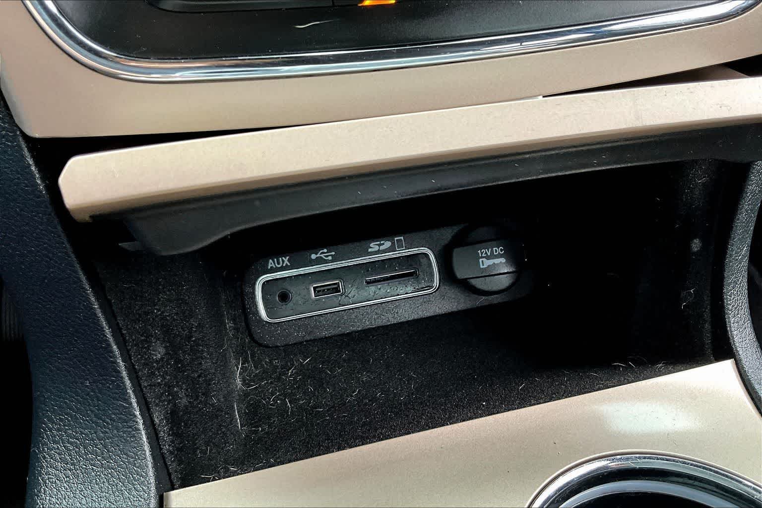 Thumbnail: 2015 Jeep Grand Cherokee - 22