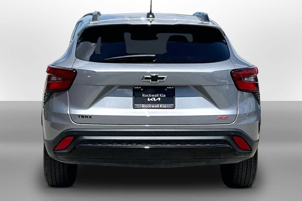 Used 2025 Chevrolet Trax 2RS SUV