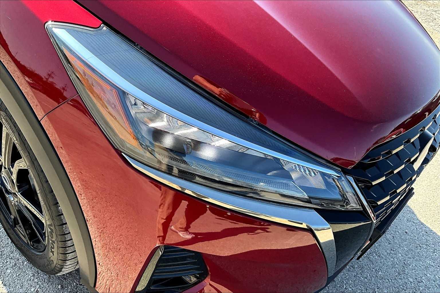 Thumbnail: 2023 Nissan Kicks - 30