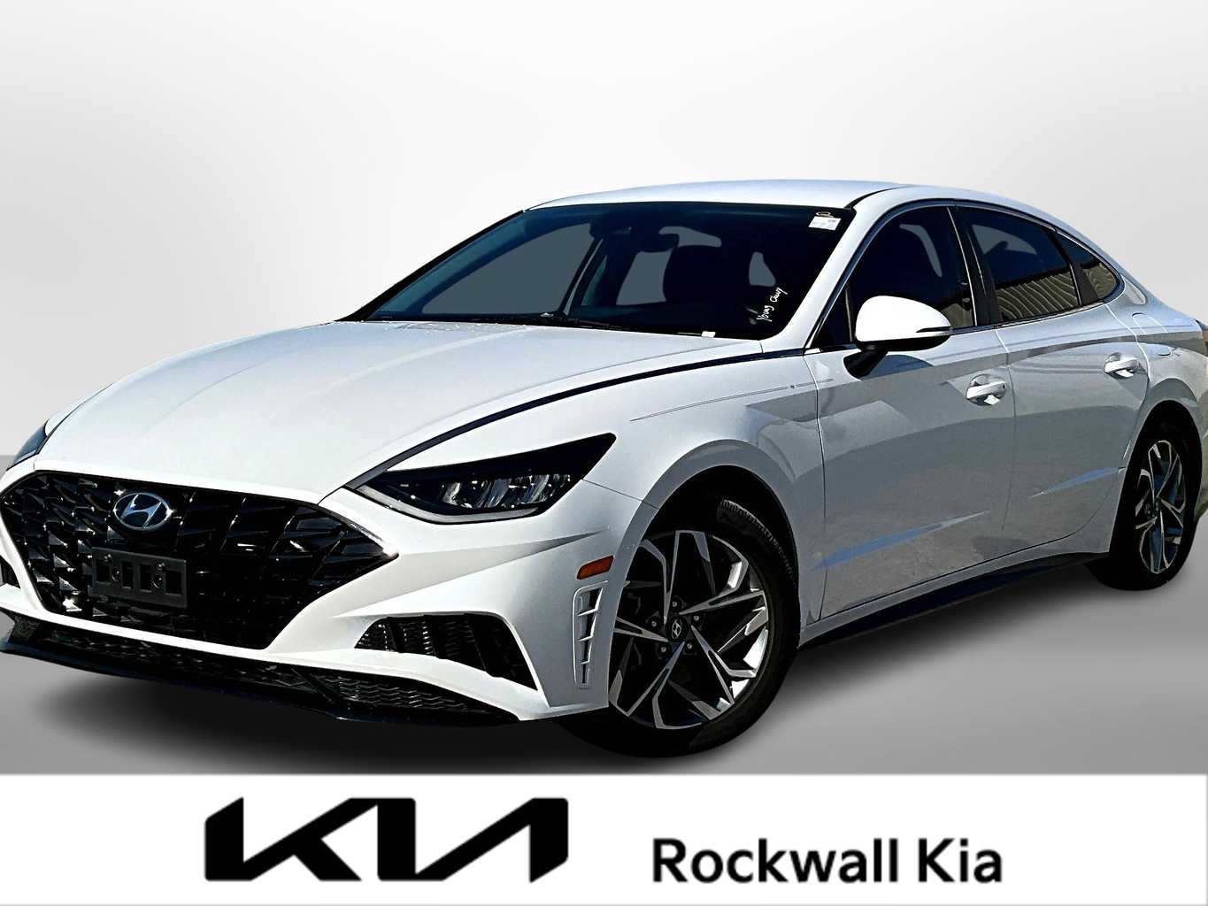 Thumbnail: 2022 Hyundai Sonata - 1