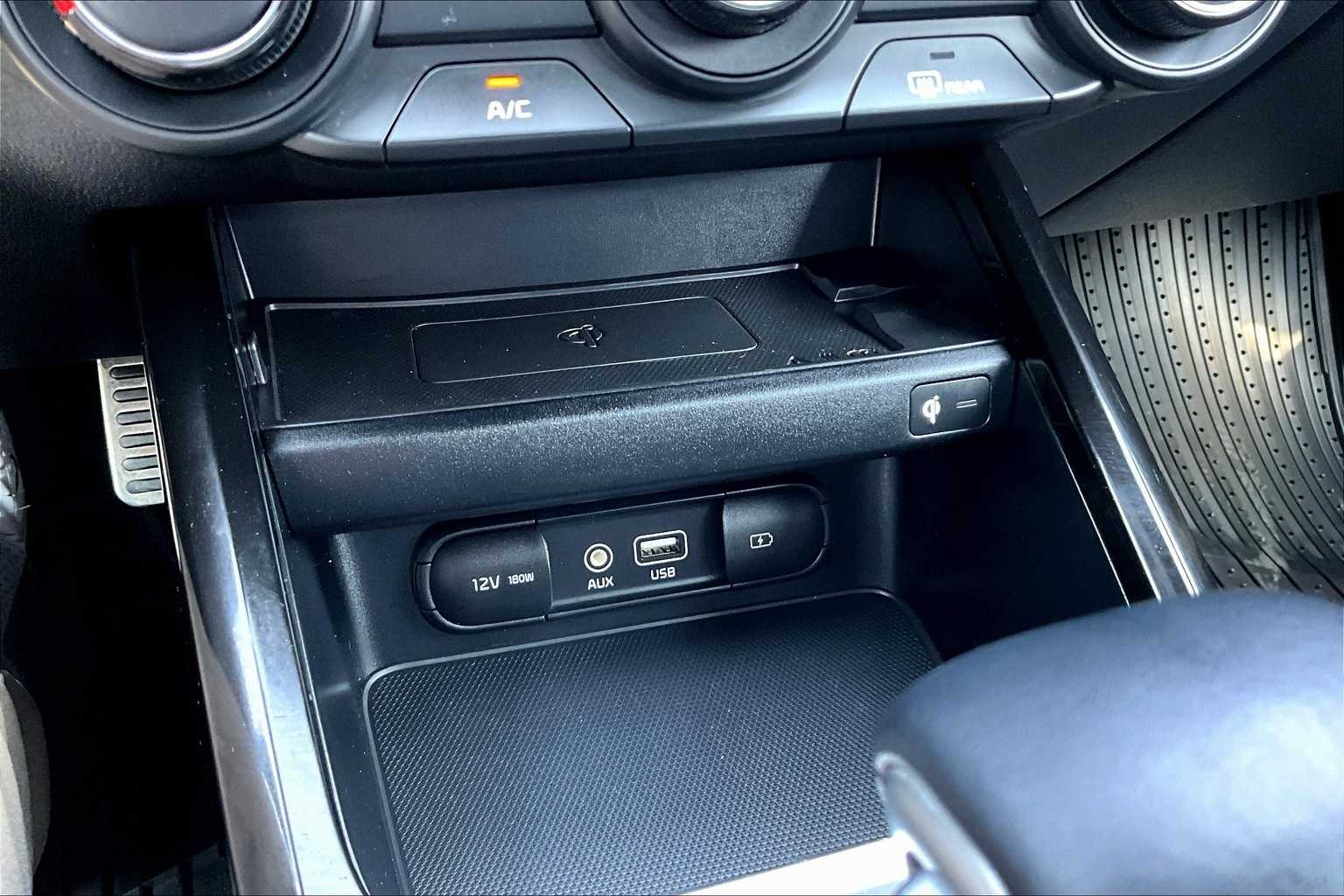 Thumbnail: 2020 Kia Forte - 23