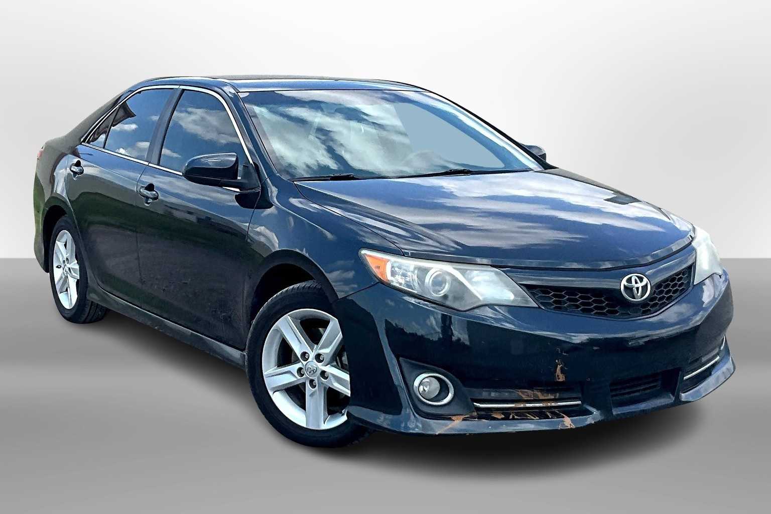 Thumbnail: 2013 Toyota Camry - 10