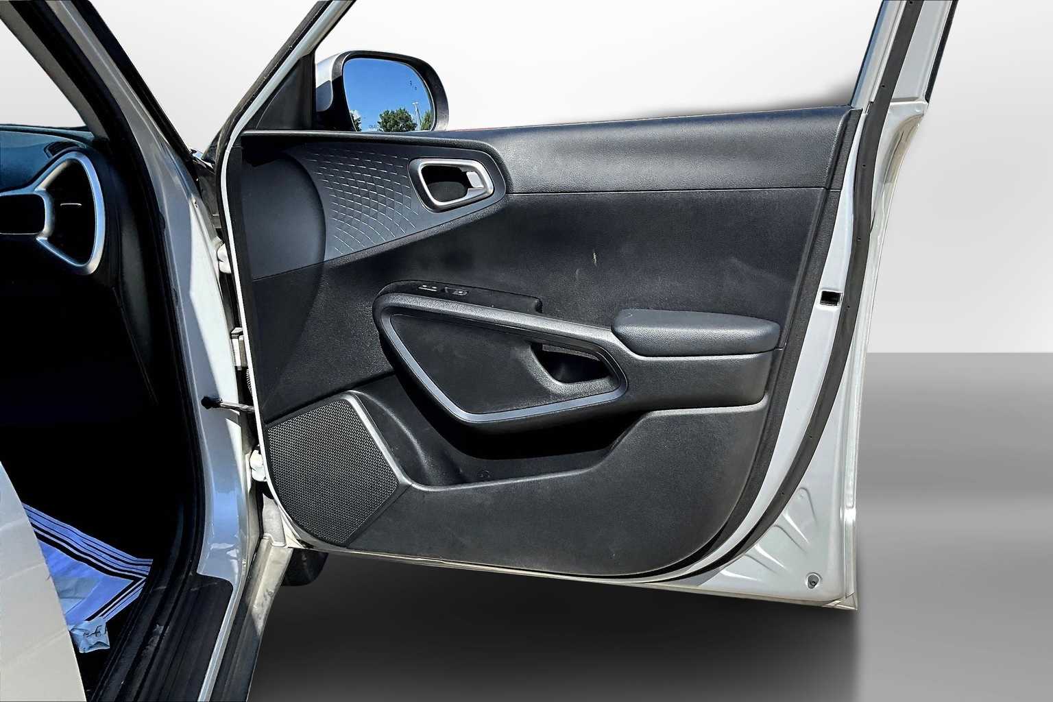 Thumbnail: 2020 Kia Soul - 18