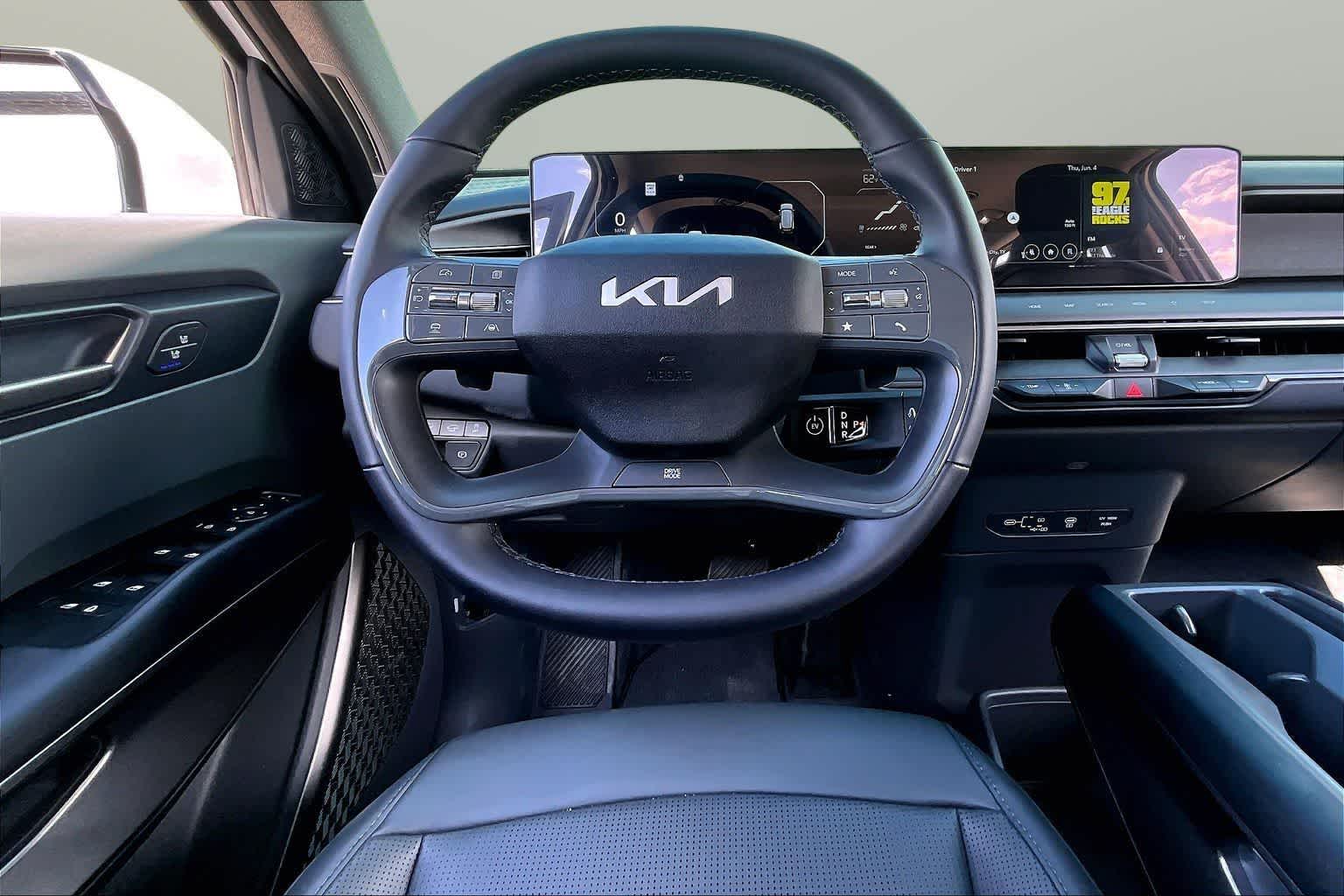Thumbnail: 2026 Kia EV9 - 4