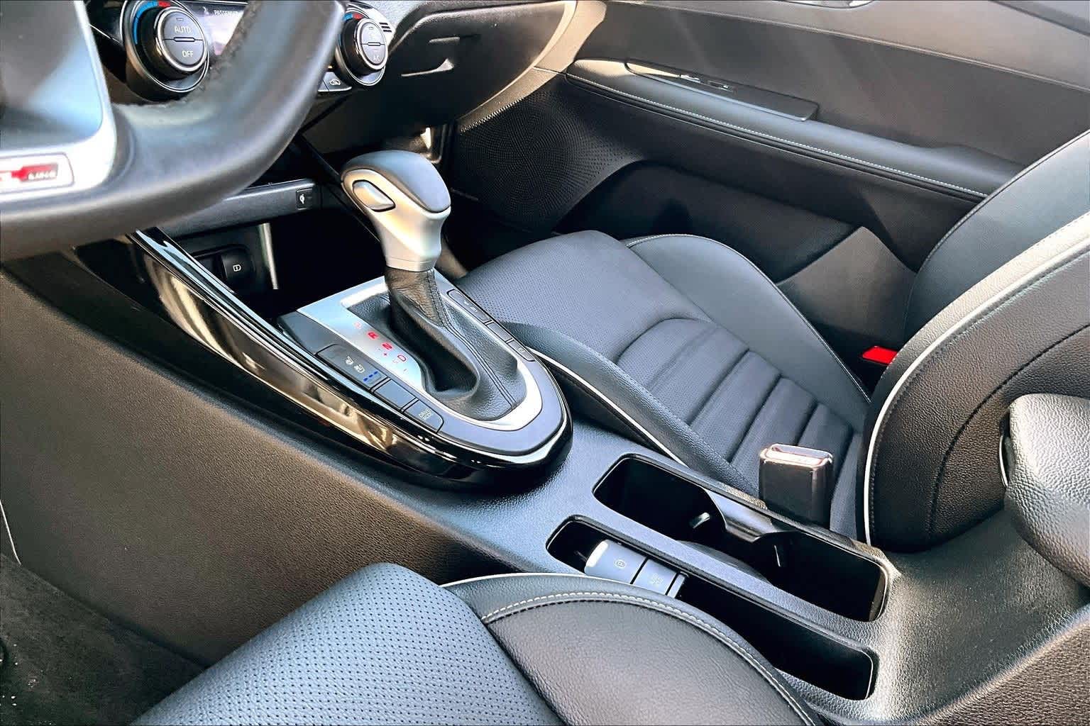 Thumbnail: 2024 Kia Forte - 12