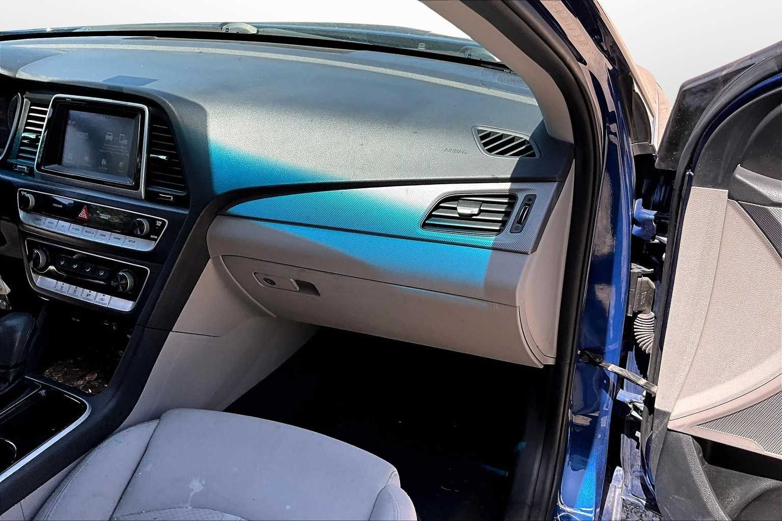 Thumbnail: 2018 Hyundai Sonata - 15