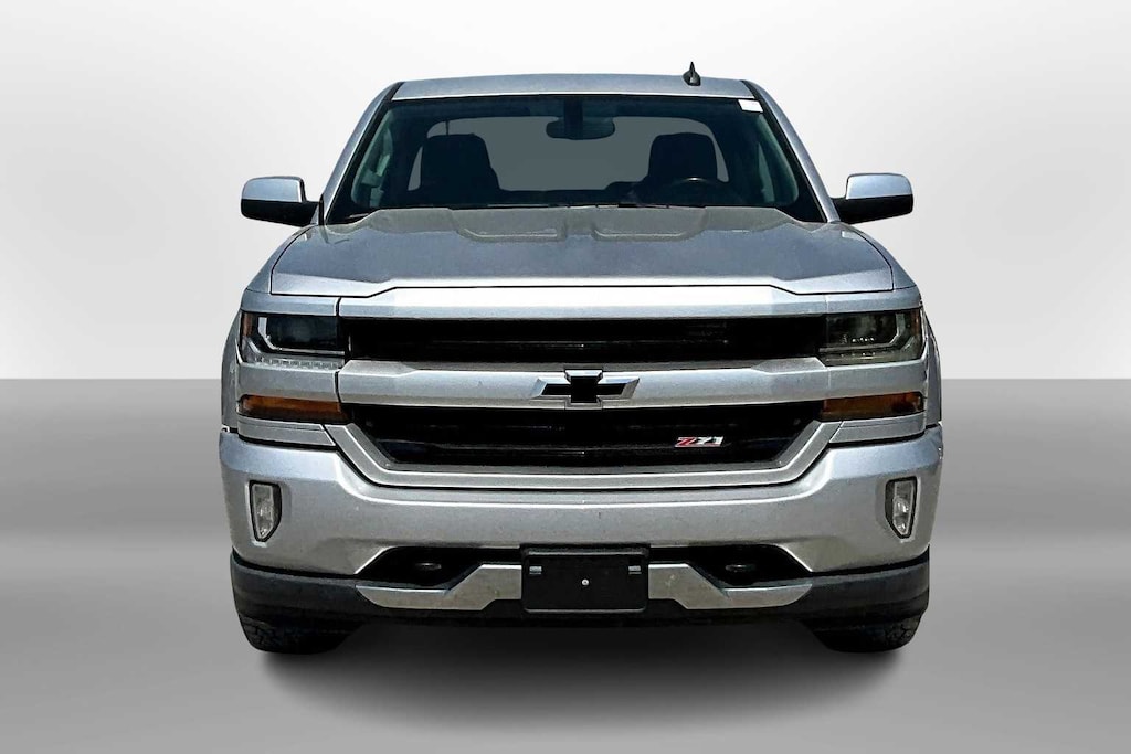 Used 2017 Chevrolet Silverado 1500 LT w/1LT Truck Crew Cab
