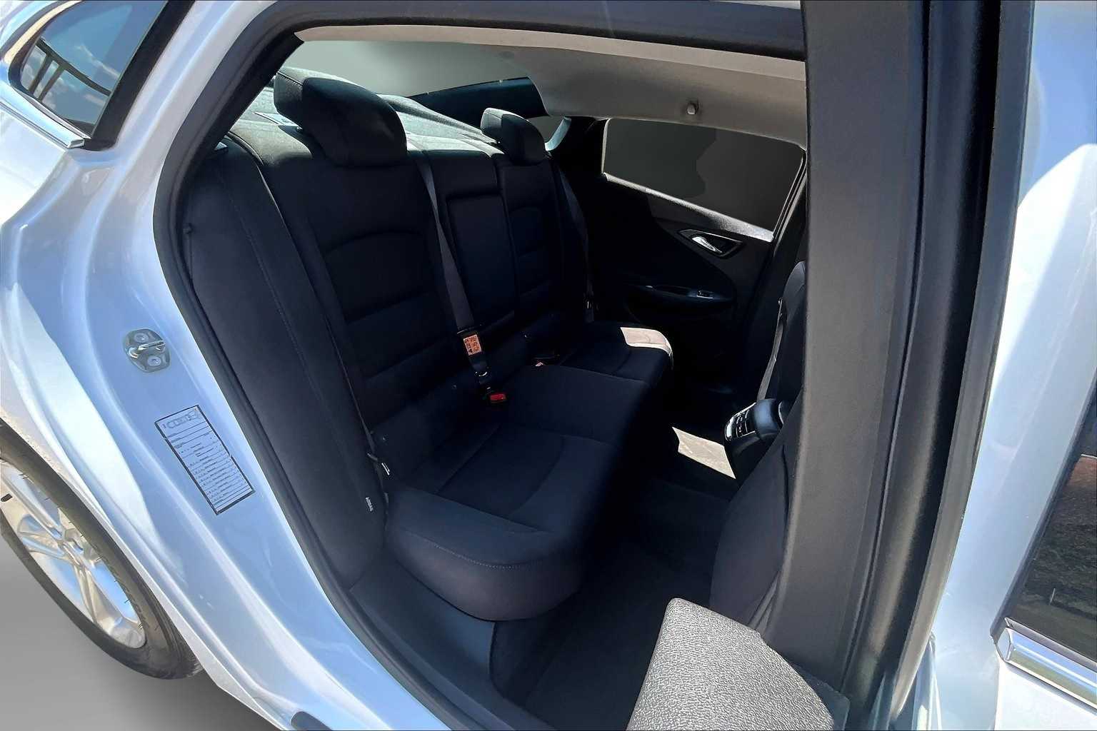 Thumbnail: 2023 Chevrolet Malibu - 28