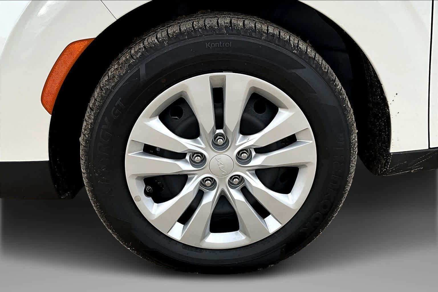 Thumbnail: 2023 Kia Soul - 8