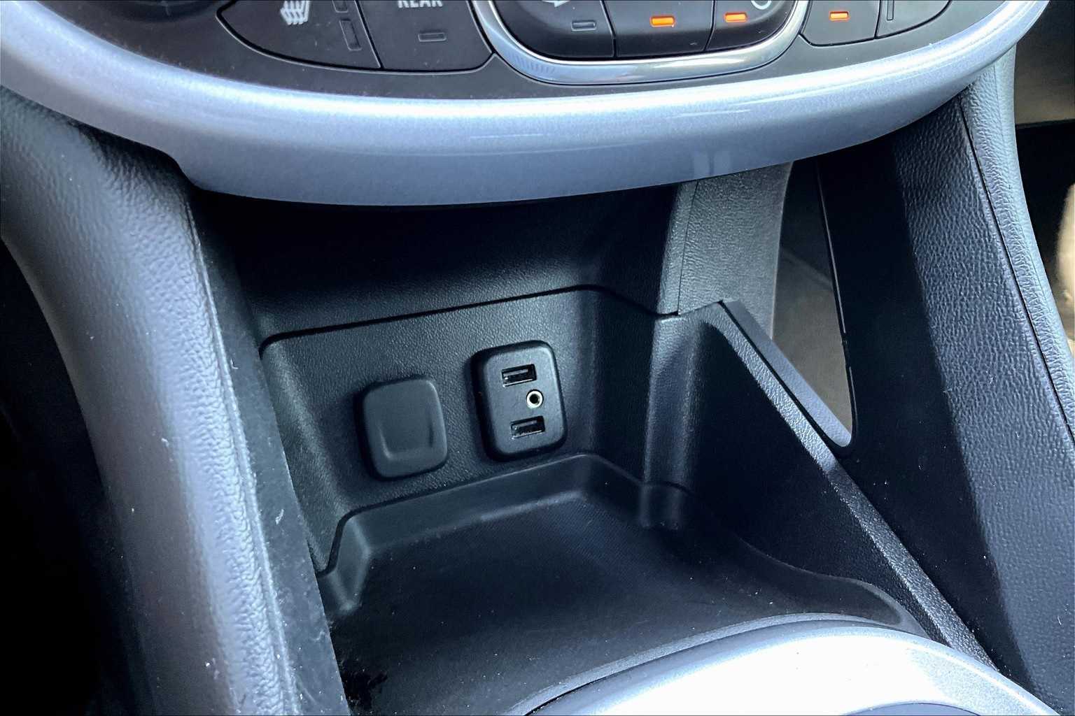 Thumbnail: 2018 Chevrolet Volt - 23