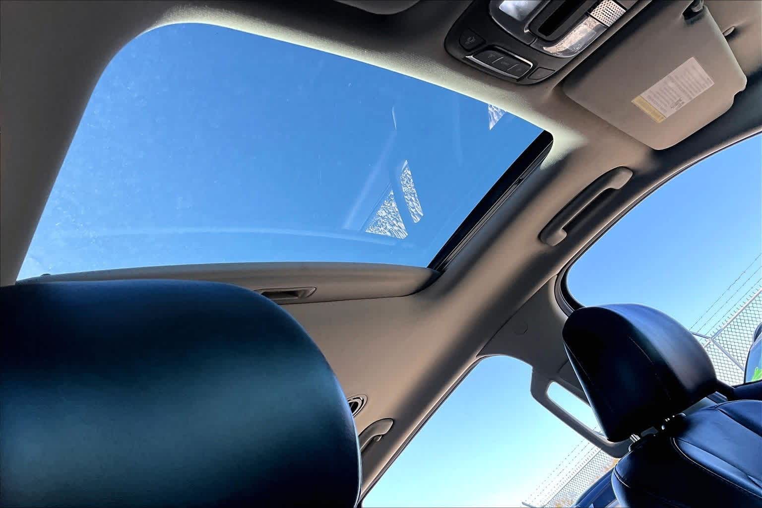 Thumbnail: 2020 Kia Telluride - 16