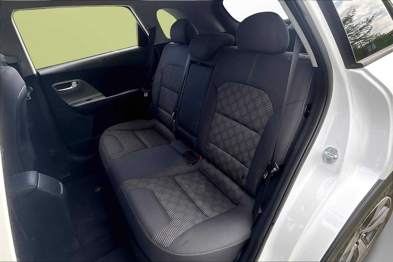 Thumbnail: 2019 Kia Niro - 25