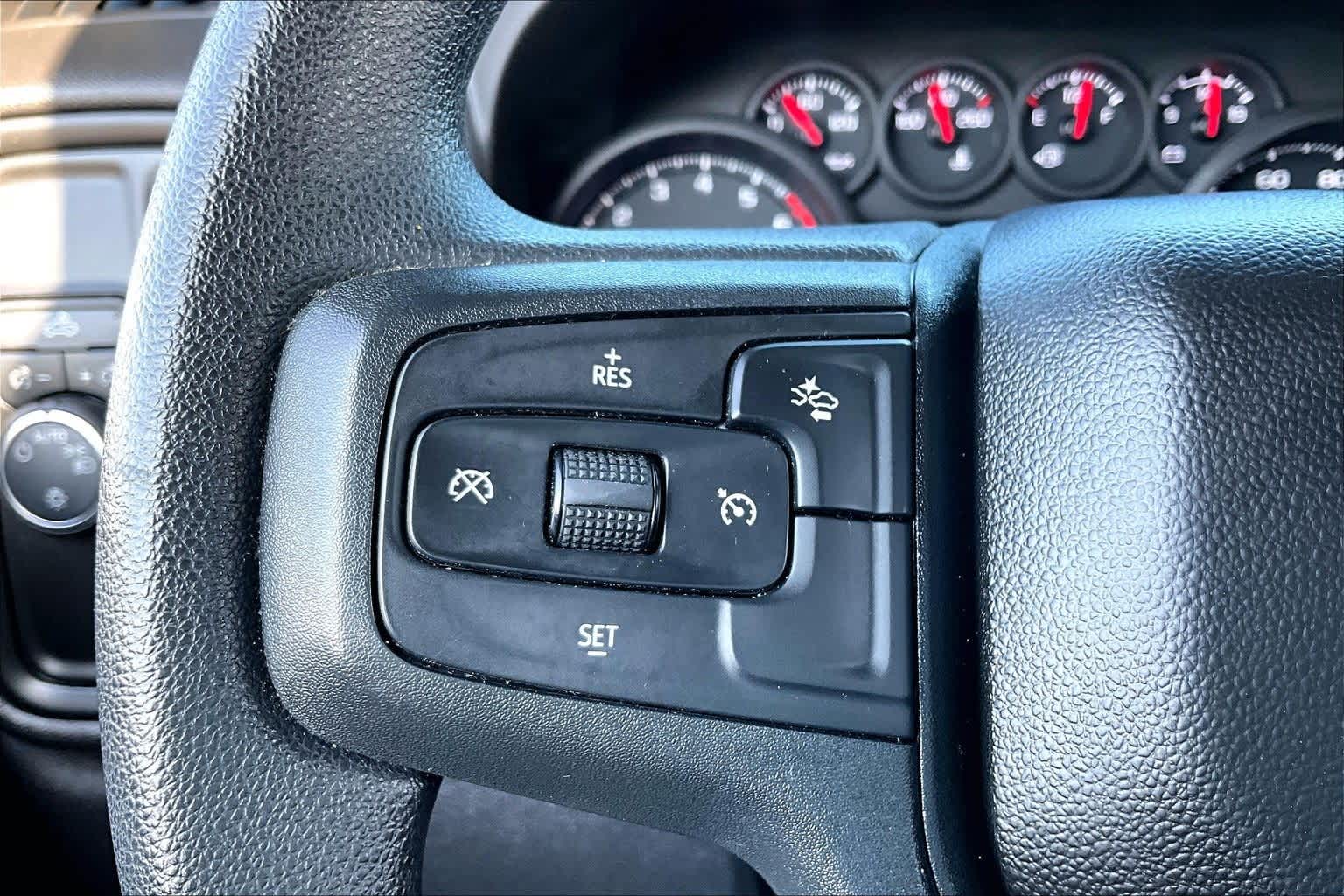 Thumbnail: 2025 Chevrolet Silverado 1500 - 17