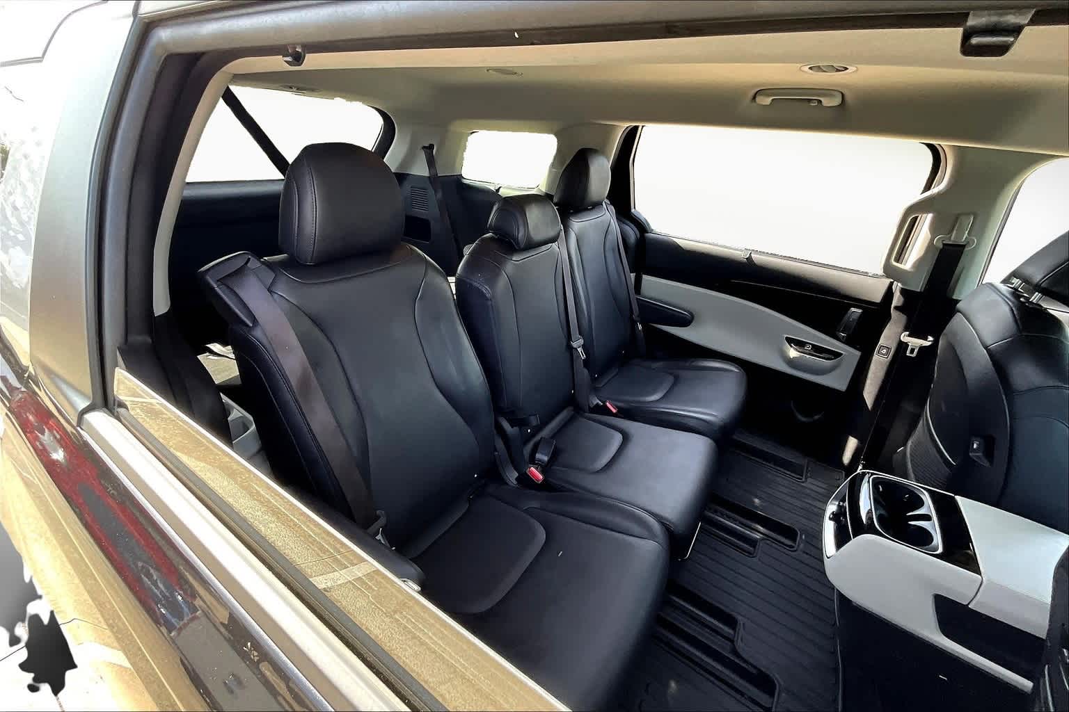 Thumbnail: 2024 Kia Carnival - 27
