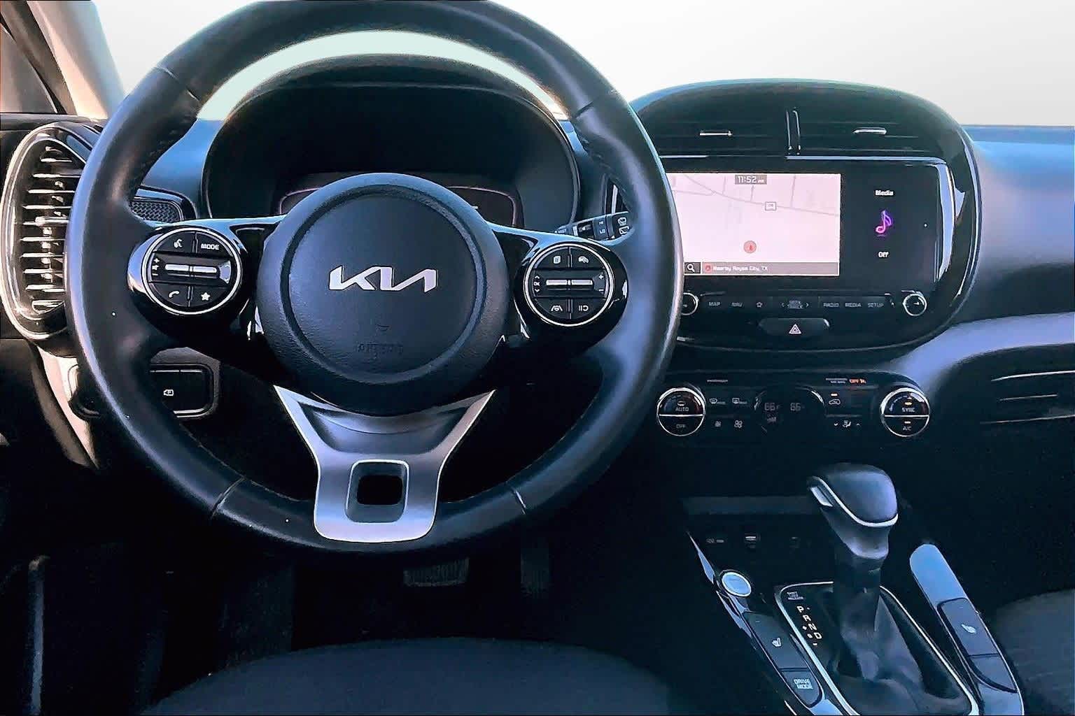 Thumbnail: 2023 Kia Soul - 5