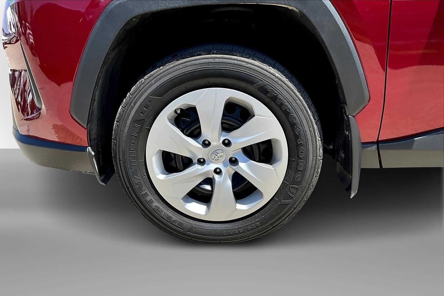 Thumbnail: 2024 Toyota RAV4 - 8