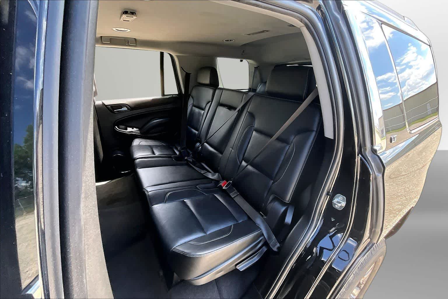 Thumbnail: 2019 Chevrolet Tahoe - 24