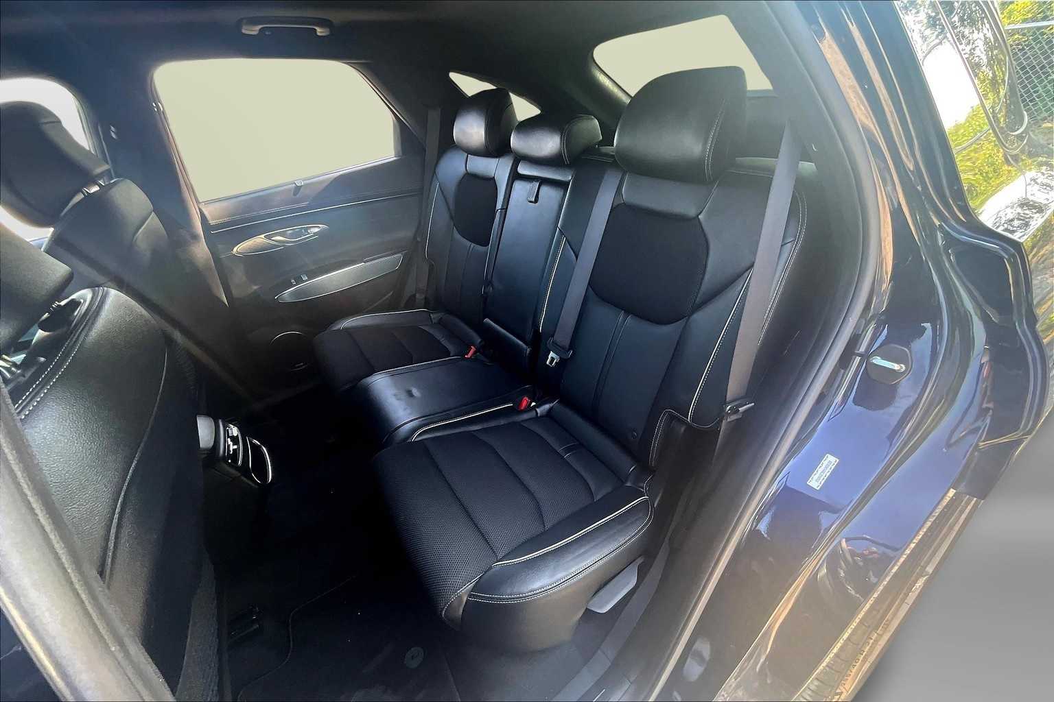 Thumbnail: 2022 Genesis GV70 - 26