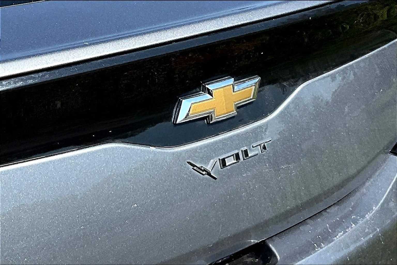 Thumbnail: 2018 Chevrolet Volt - 32