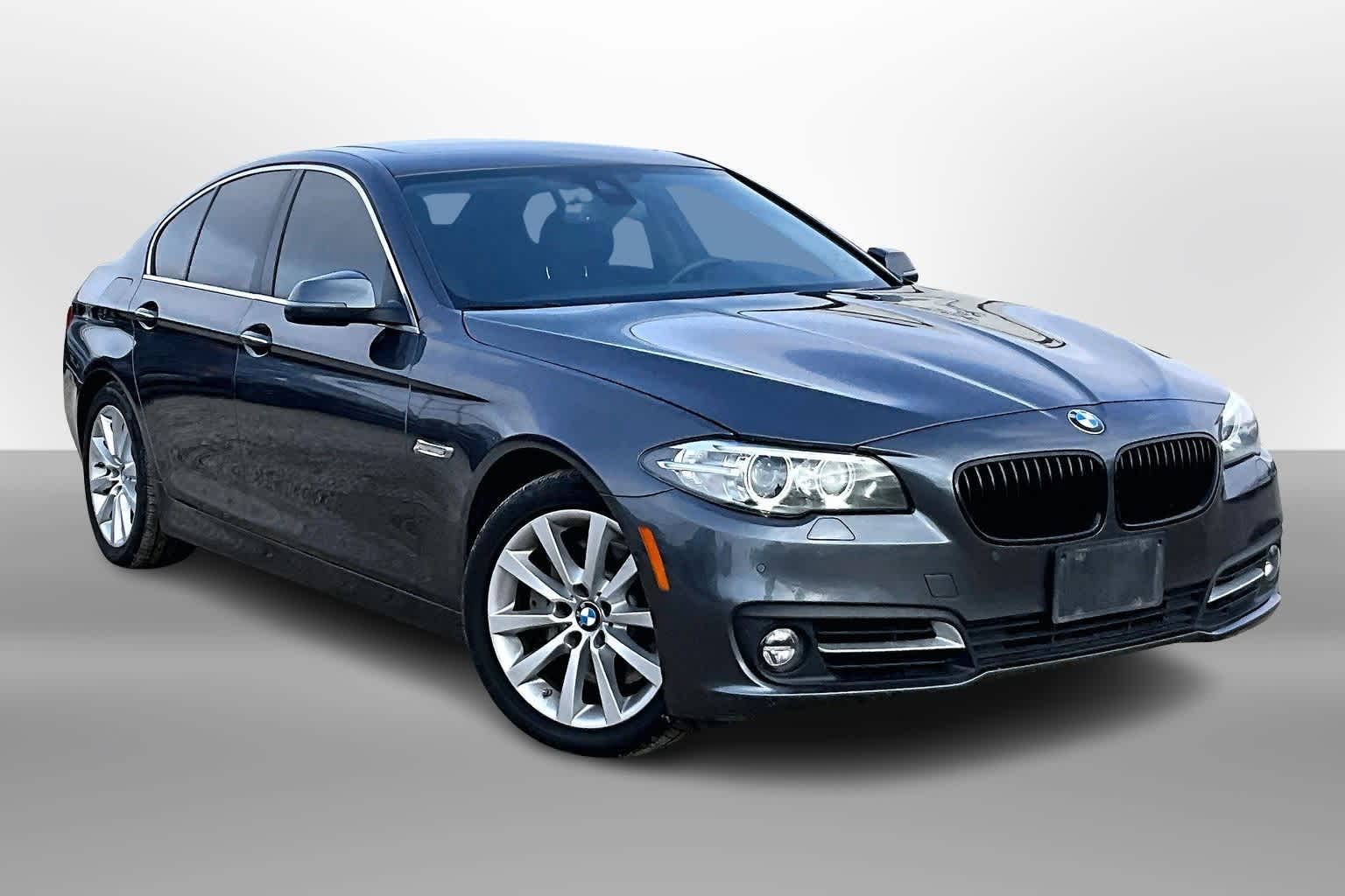 Thumbnail: 2016 BMW 5 Series - 10