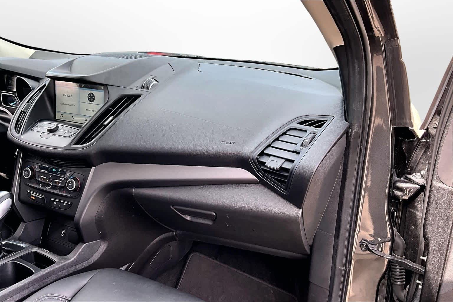 Thumbnail: 2019 Ford Escape - 15