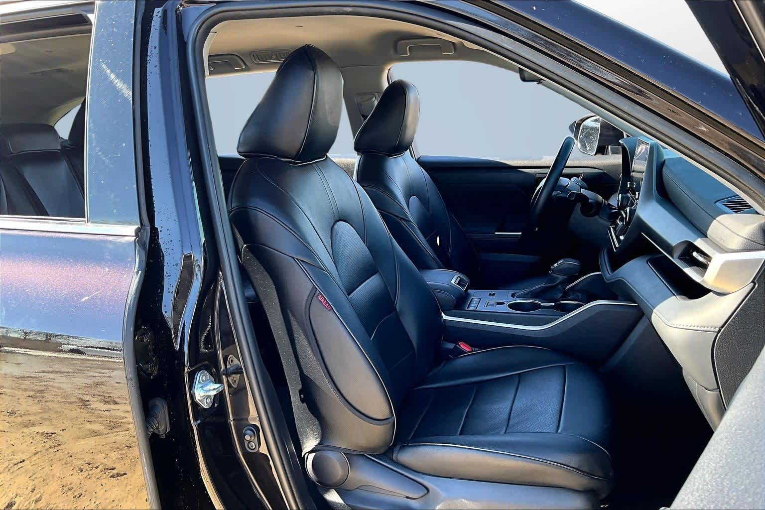 Thumbnail: 2022 Toyota Highlander - 7