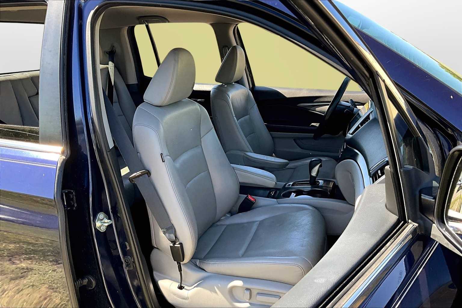 Thumbnail: 2017 Honda Ridgeline - 7