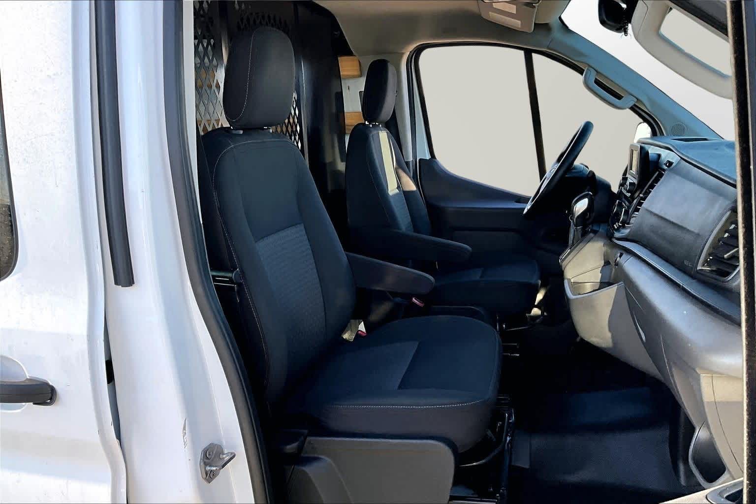 Thumbnail: 2022 Ford Transit Series - 6