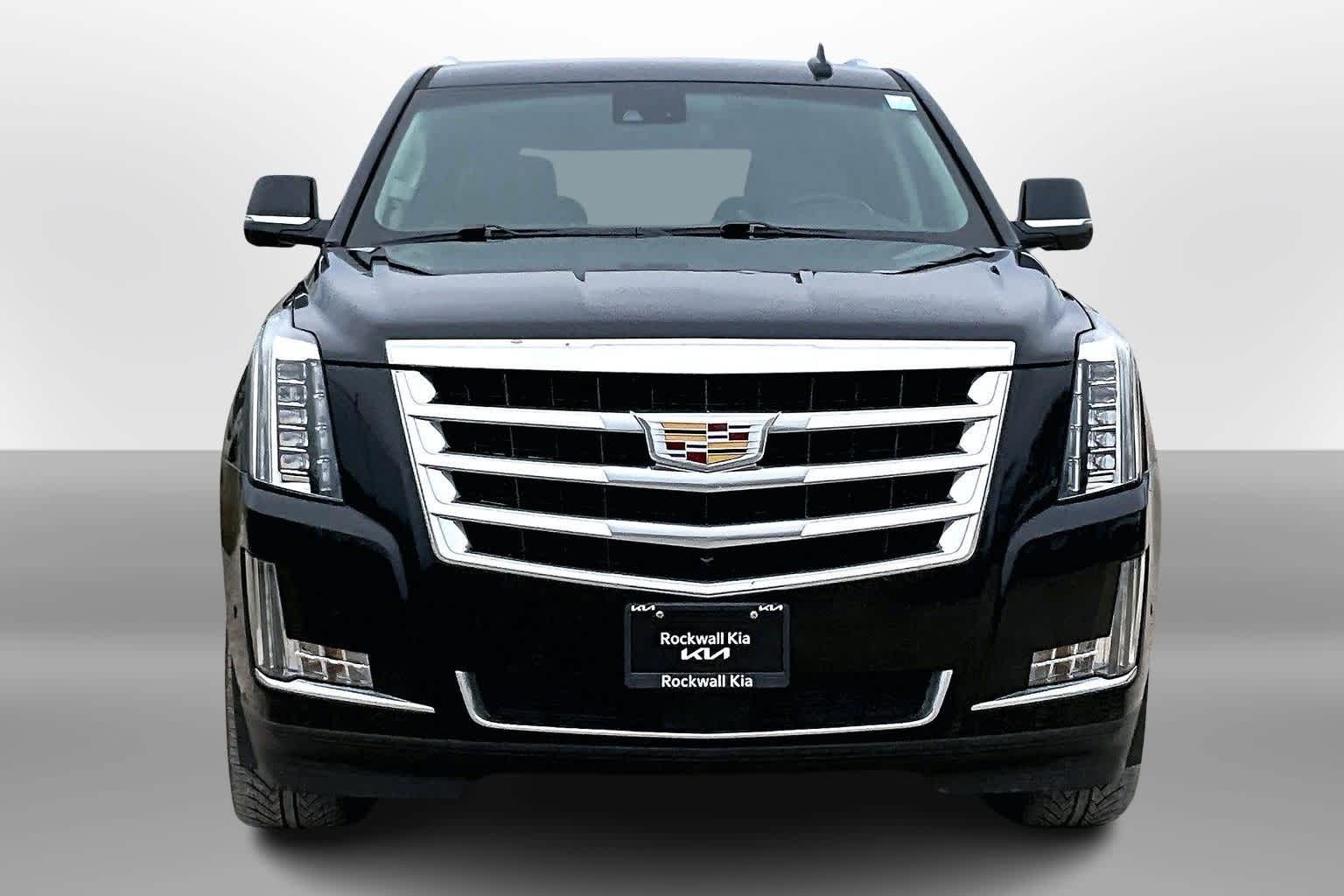 Thumbnail: 2020 Cadillac Escalade - 3