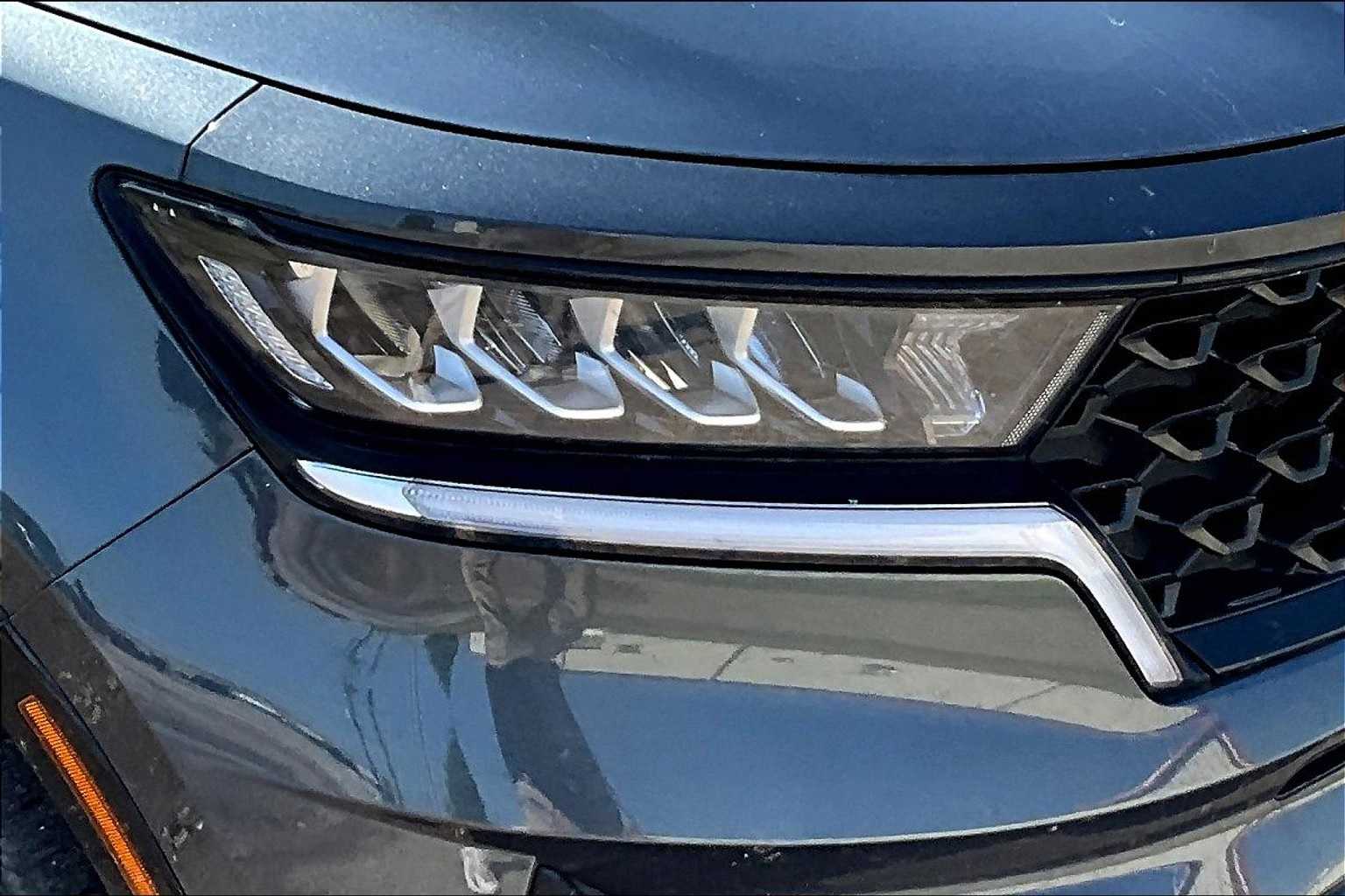 Thumbnail: 2023 Kia Sorento - 30