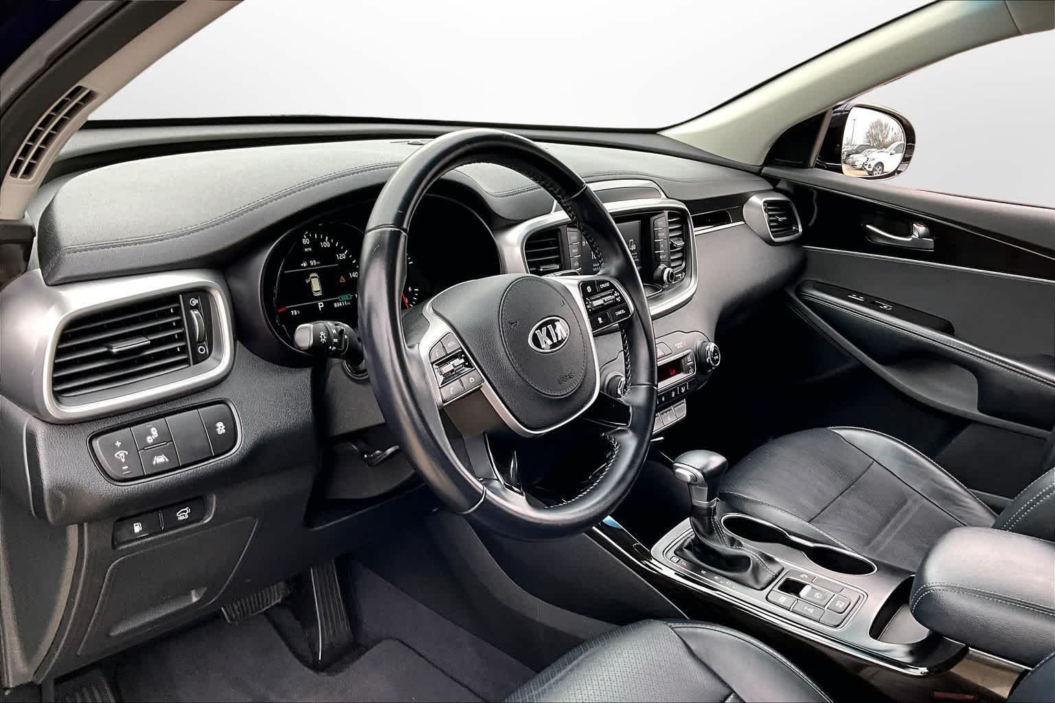 Thumbnail: 2020 Kia Sorento - 12