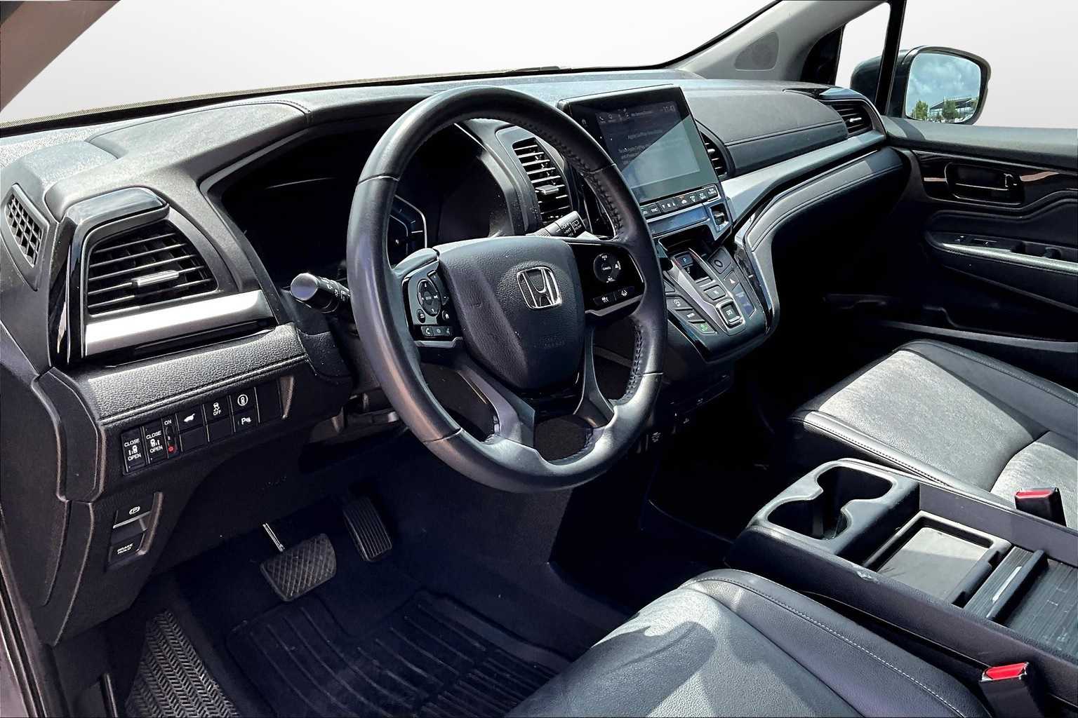 Thumbnail: 2023 Honda Odyssey - 12