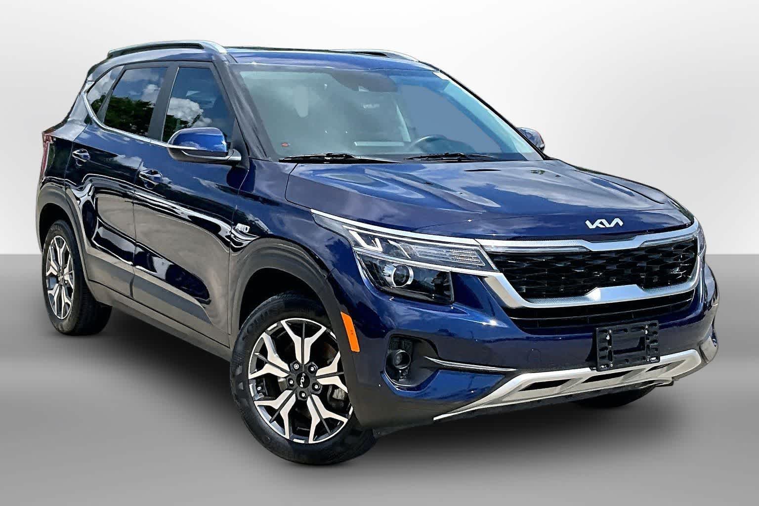 Thumbnail: 2023 Kia Seltos - 9