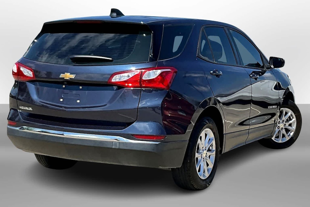 Used 2018 Chevrolet Equinox LS SUV