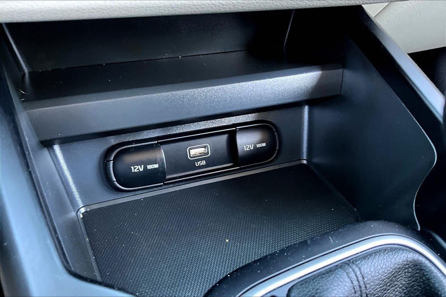 Thumbnail: 2023 Kia Soul - 23