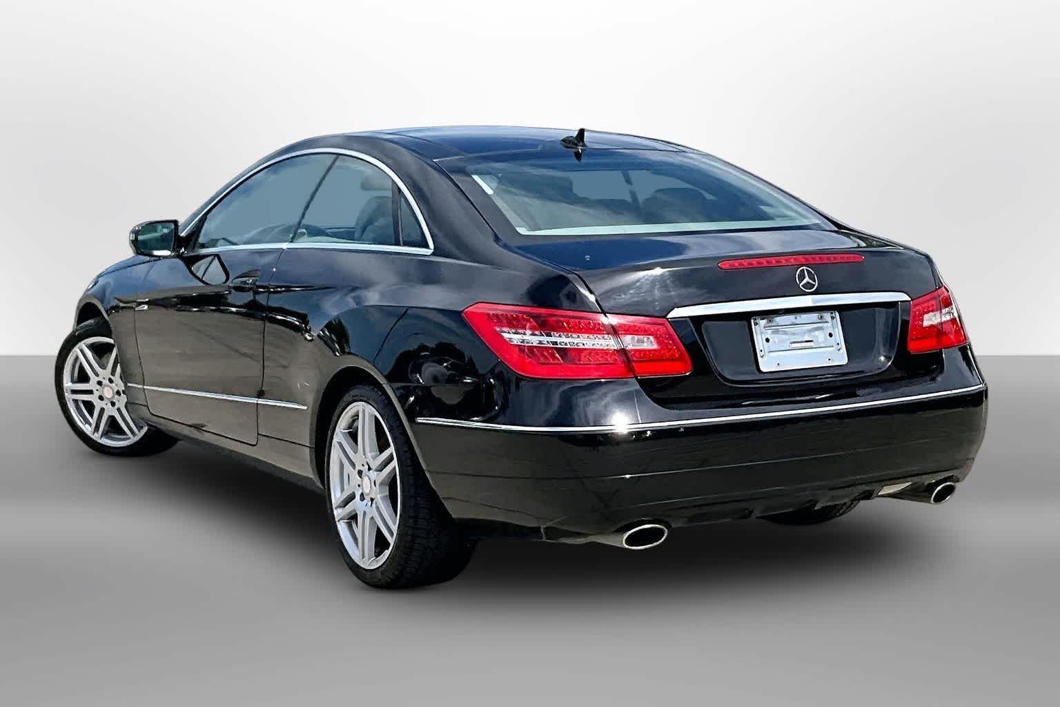 Thumbnail: 2010 Mercedes-Benz E-Class - 9