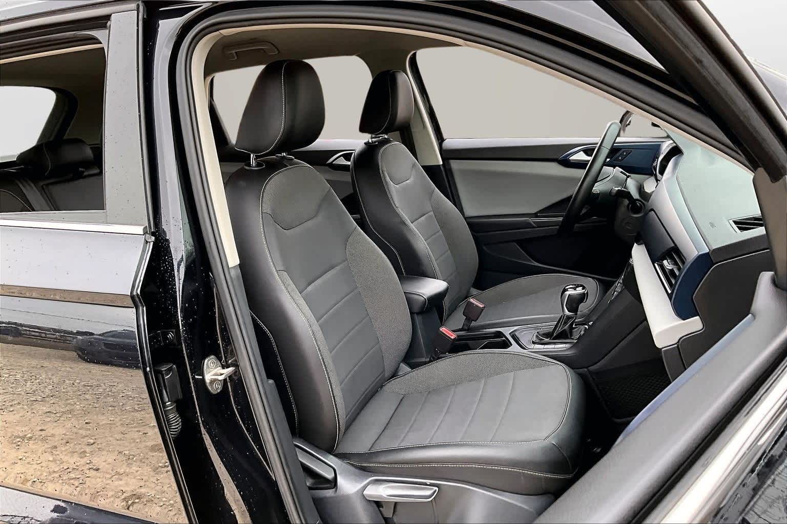 Thumbnail: 2022 Volkswagen Taos - 7