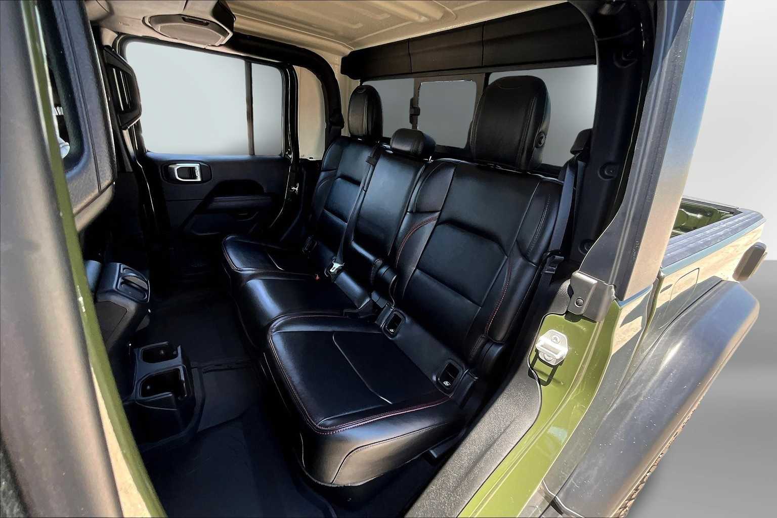 Thumbnail: 2022 Jeep Gladiator - 27