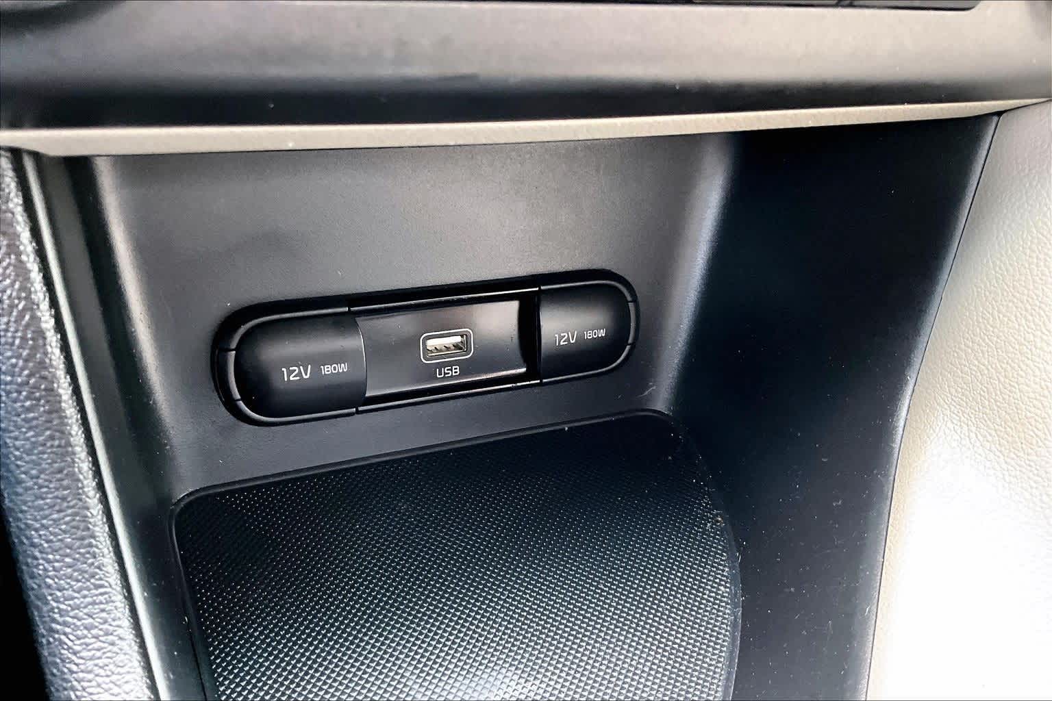 Thumbnail: 2021 Kia Sportage - 23