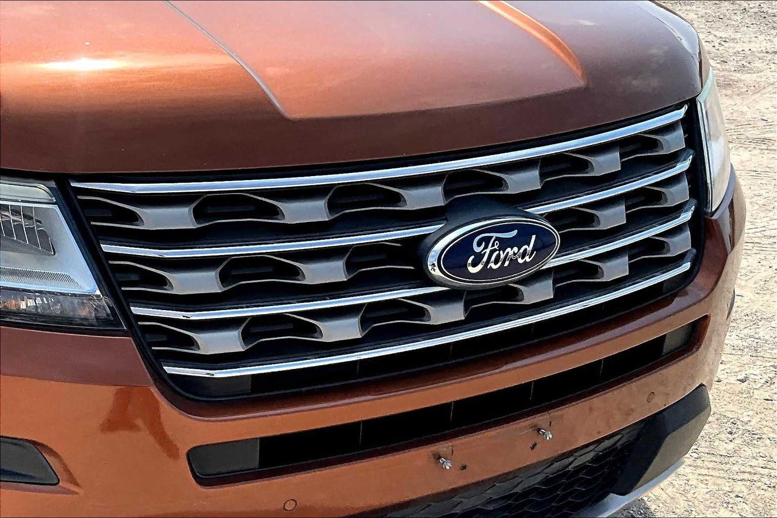 Thumbnail: 2017 Ford Explorer - 28