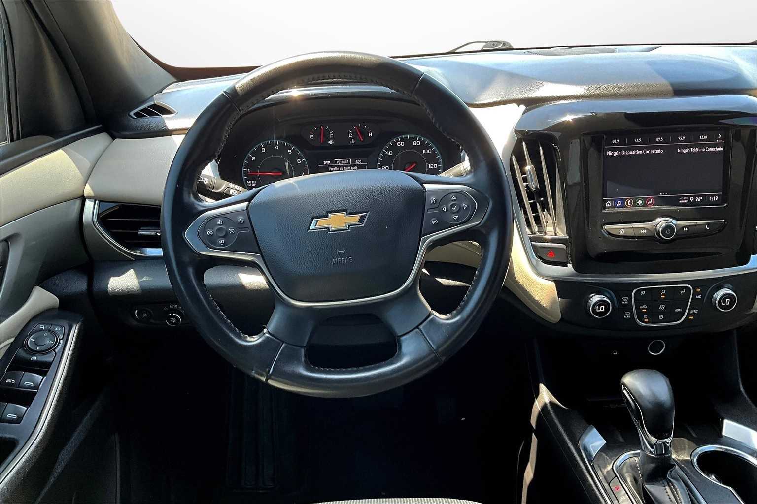 Thumbnail: 2022 Chevrolet Traverse - 5