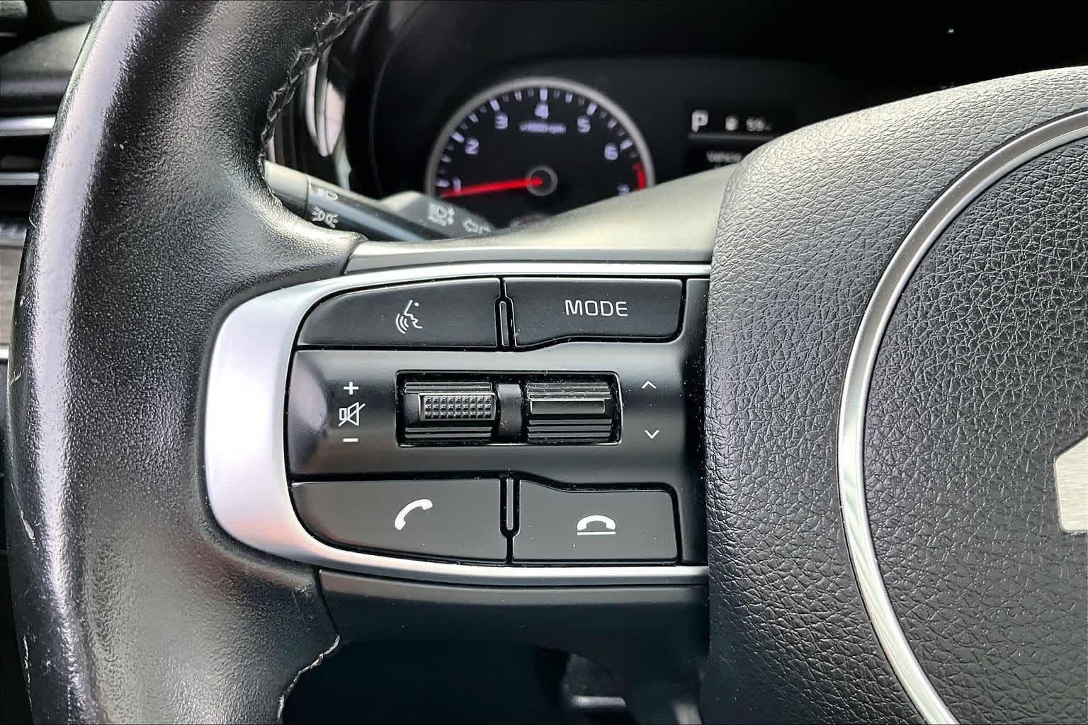 Thumbnail: 2022 Kia K5 - 16