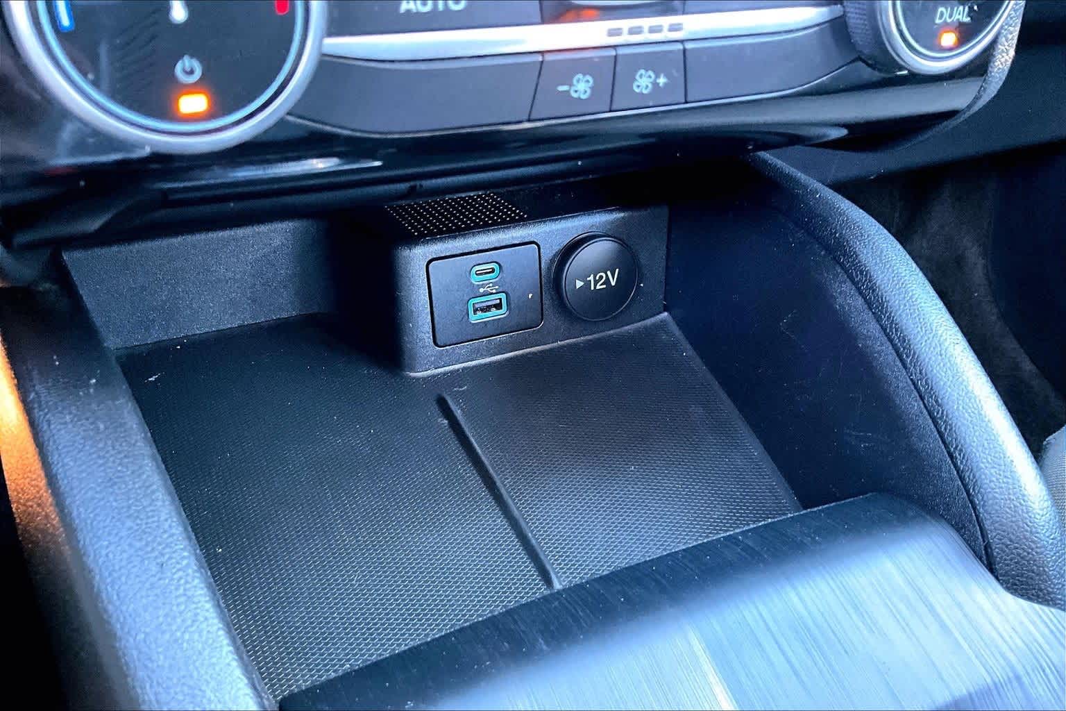 Thumbnail: 2022 Ford Escape - 22