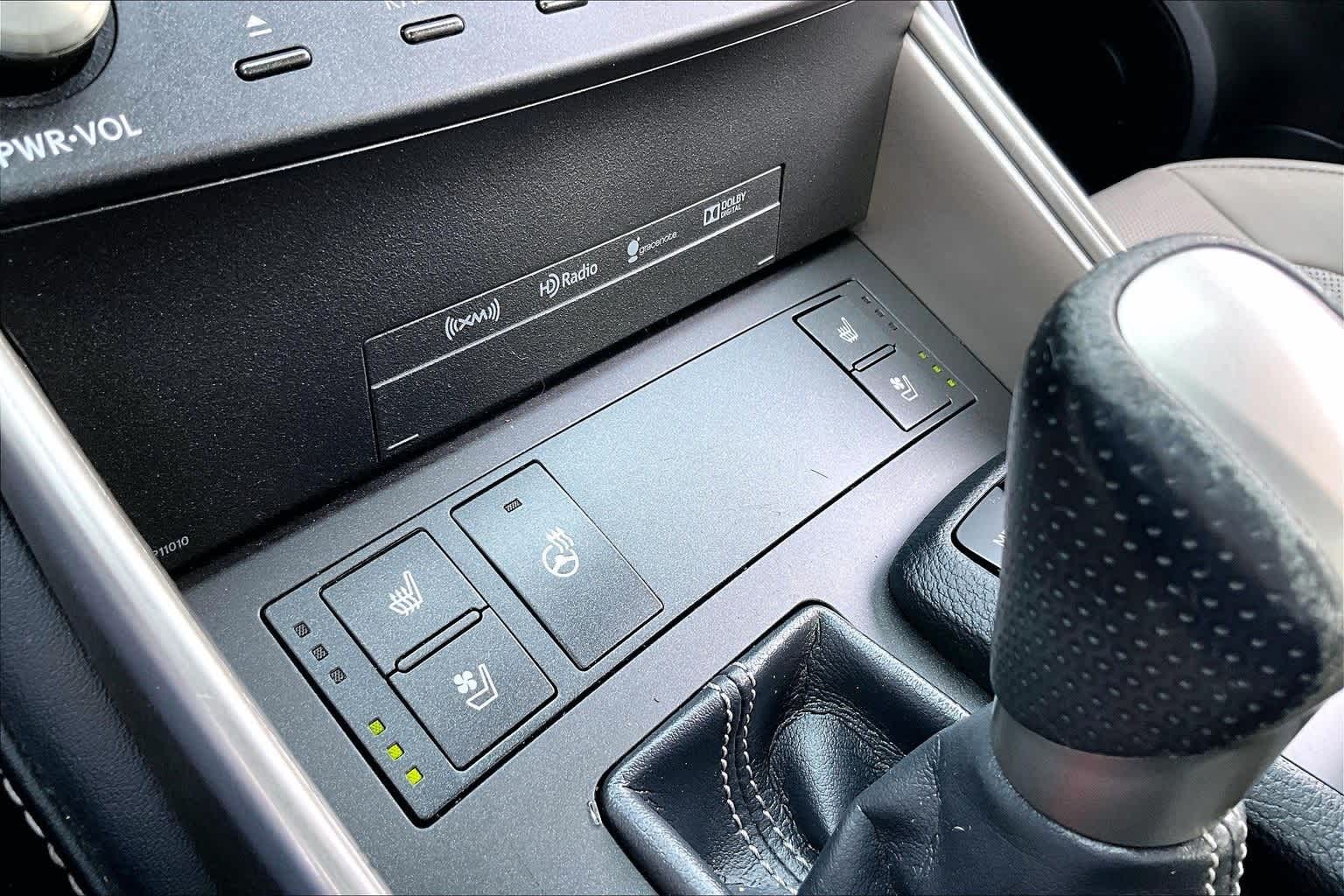 Thumbnail: 2016 Lexus IS - 21